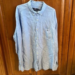 Vineyards Vines long sleeve classic fit Tucker shirt.